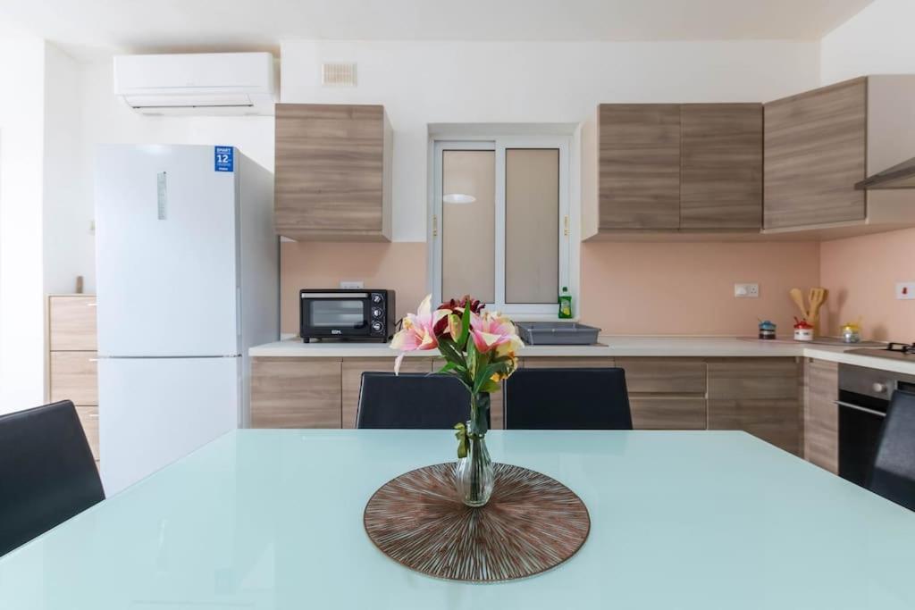 Apartment Cozy Apartment, Close To The Sea C4 *